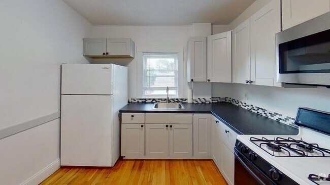 Building Photo - 48 Chubbuck St