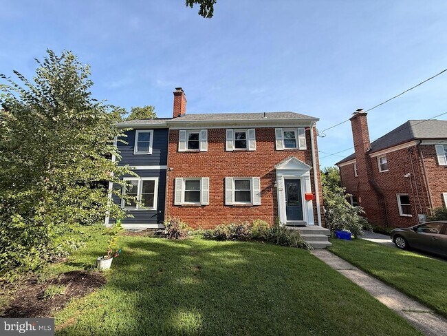 Building Photo - 11 Indian Spring Dr