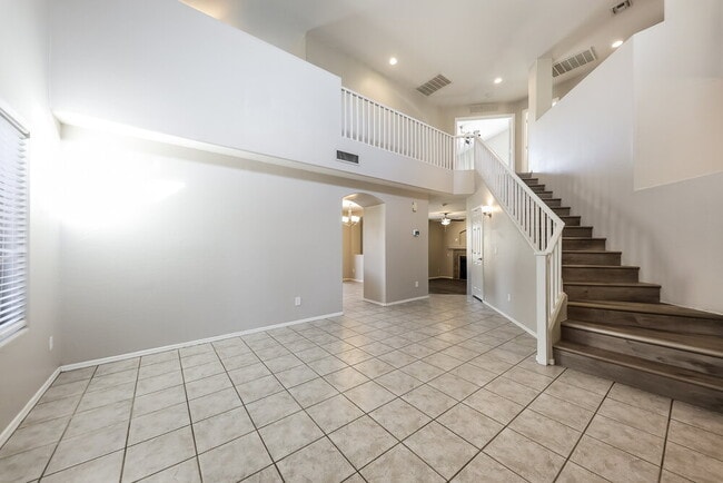 Building Photo - 15122 W Polk St