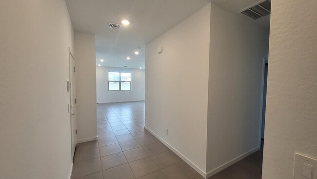 Building Photo - 15998 W Smoketree Dr