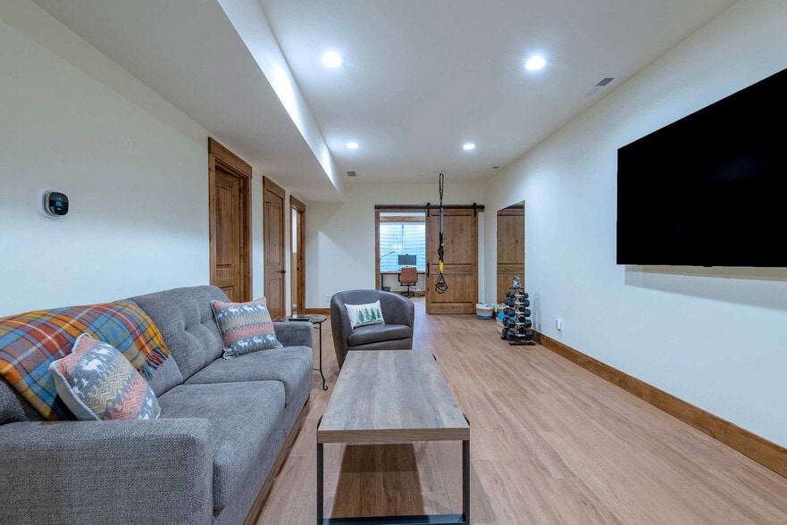 Building Photo - 339 Wild Cat Canyon Loop