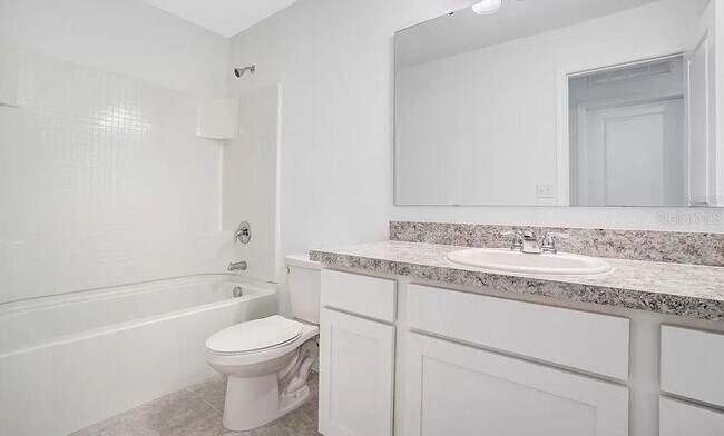 Building Photo - 509 Madison Dr