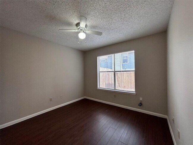Building Photo - 8900 Schick Rd