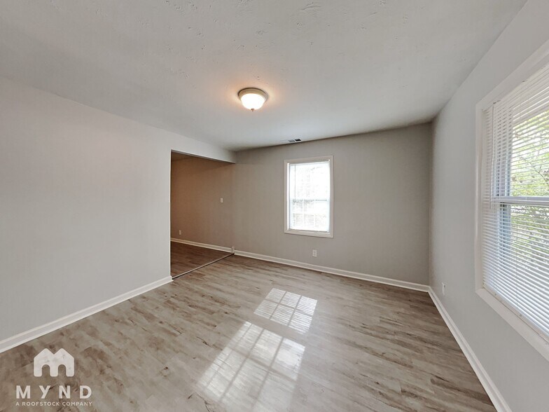 Building Photo - 821 Mercury Dr NW
