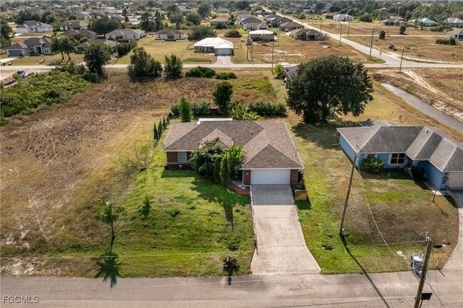 Building Photo - 2613 39th St SW