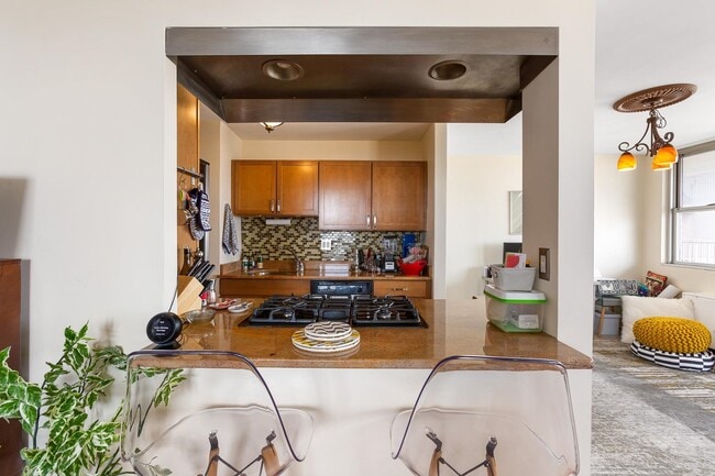 Building Photo - 6040 JFK Blvd E