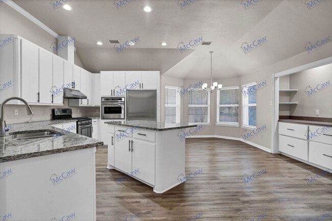 Building Photo - 6113 Lantana Ln