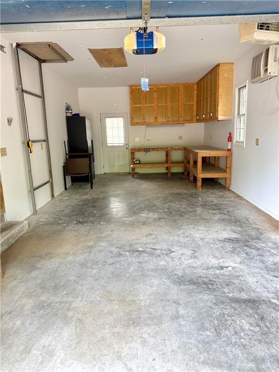 Building Photo - 25 Dunbarton Ln