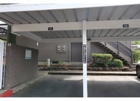 Building Photo - 9260 SW 146th Ter