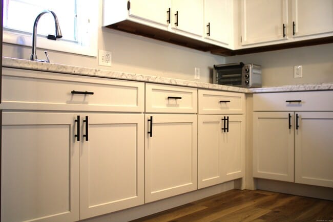 Primary Photo - 607 Spring Meadow Rd