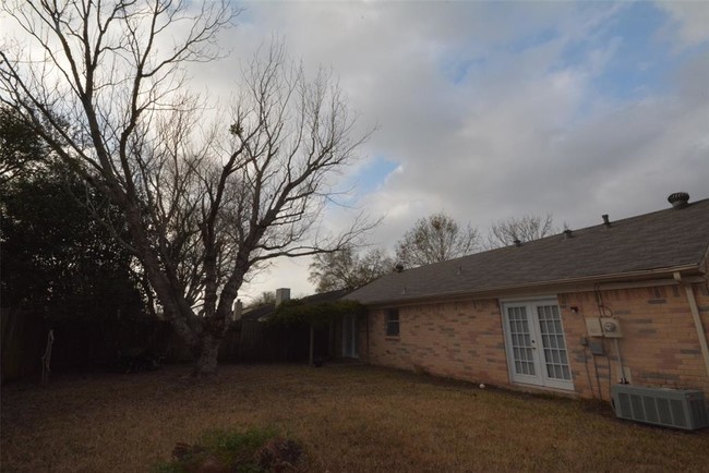 Building Photo - 2818 Chimneystone Cir