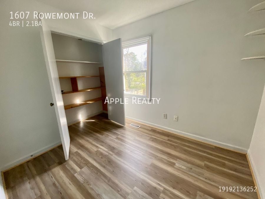 Building Photo - 1607 Rowemont Dr