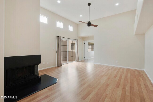 Building Photo - 11333 N 92nd St