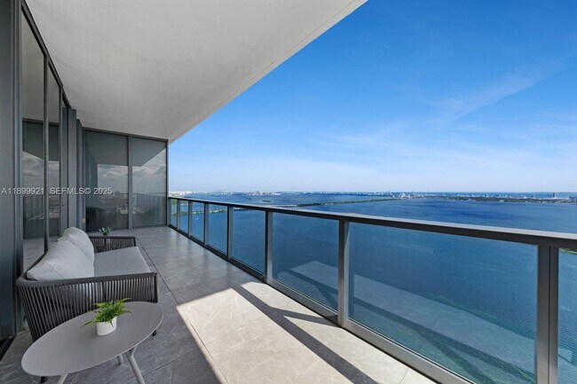 Building Photo - 788 NE 23rd St