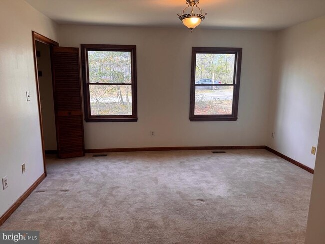 Building Photo - 420 Council Bluffs Ct