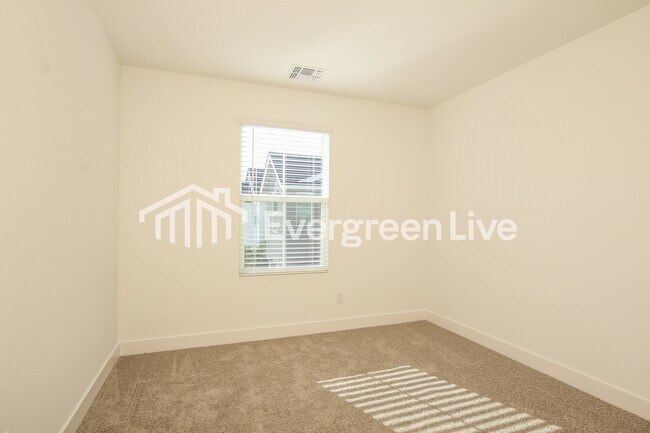 Building Photo - 9117 N 181st Ave