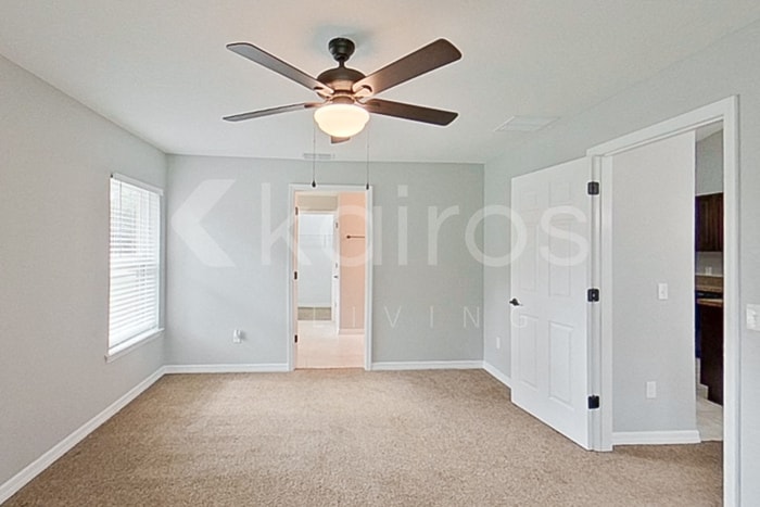 Building Photo - 5623 NW 55th Ave