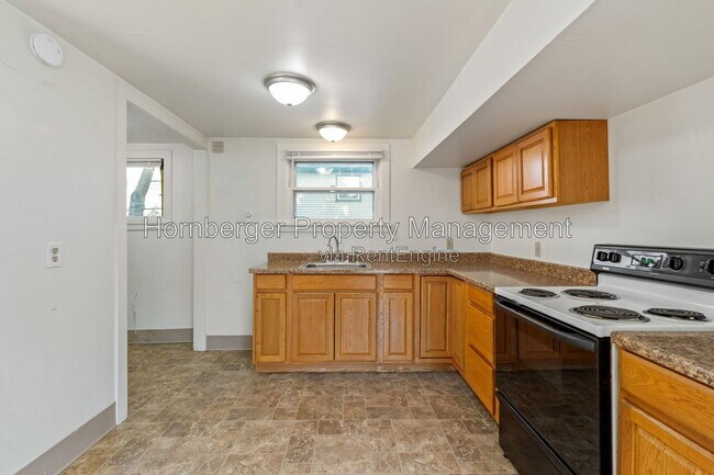 Building Photo - 1504 W Alice Ave