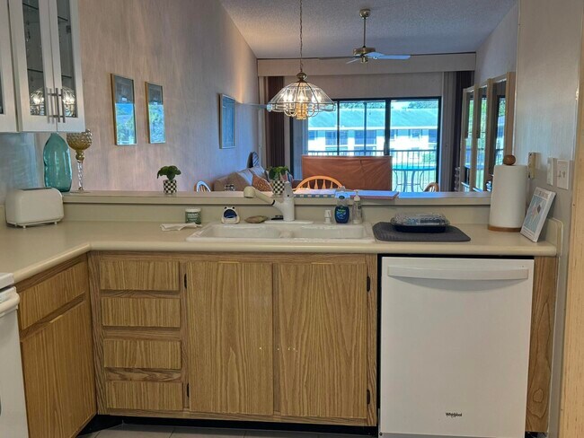Building Photo - 801 Sabal Ridge Cir