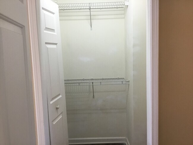 Building Photo - 378 Walden Ridge Ct