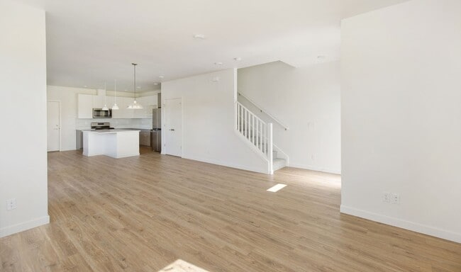 Building Photo - Beautiful 3 Bedroom Home Located in Ten Trails Black Diamond