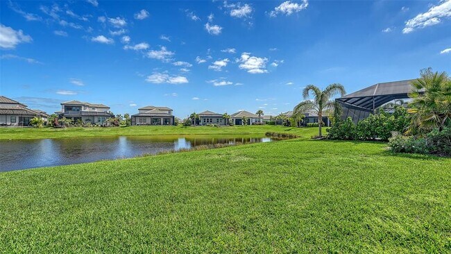 Building Photo - 16905 Sweetwater Village Dr