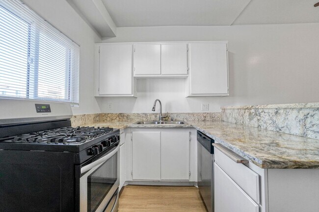 Floorplan - Highland Villa Apartments