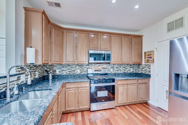 Building Photo - 2822 Edward Stec Blvd