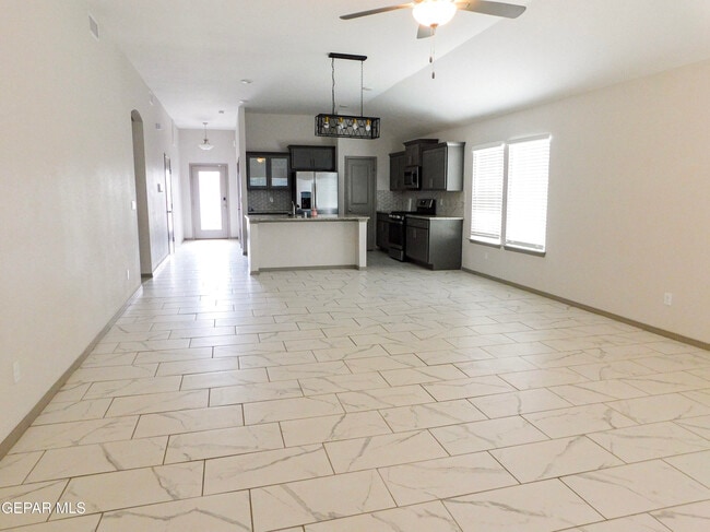 Building Photo - 13849 Sky Harbor Ave