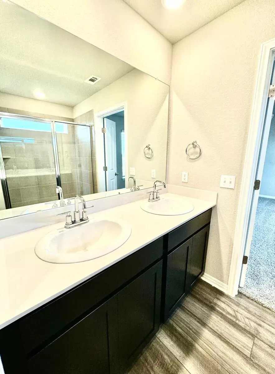 Building Photo - 3708 Sweet Watermelon Ln