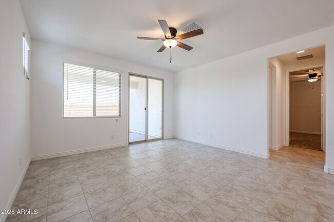 Building Photo - 5016 N 87th Ln