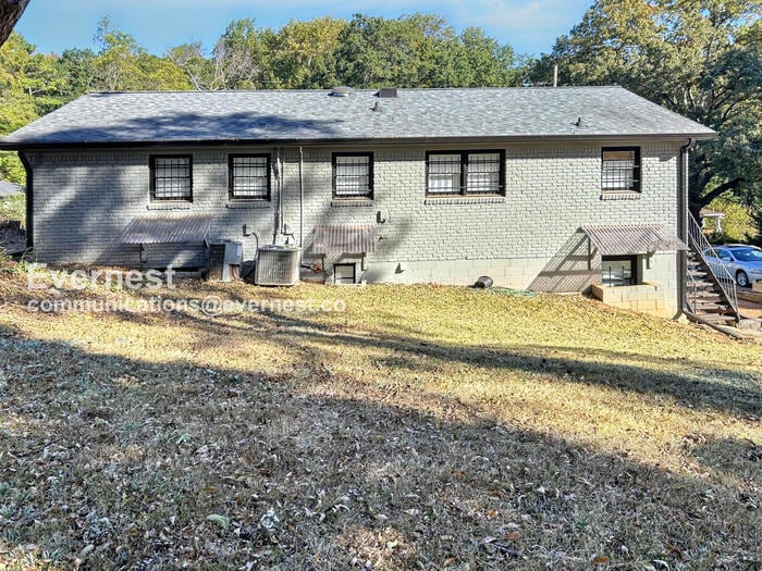 Building Photo - 1214 Calhoun Ave