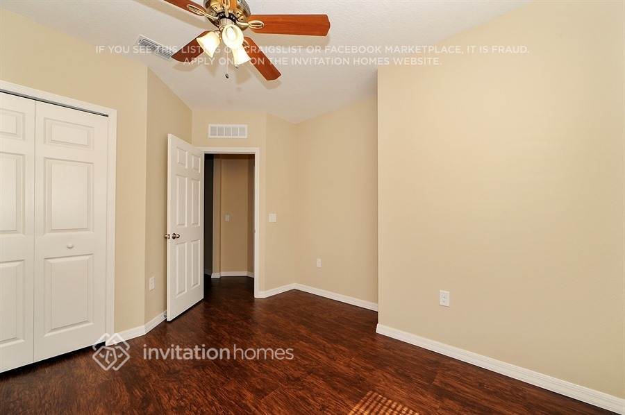 Building Photo - 2071 Kabat Ave