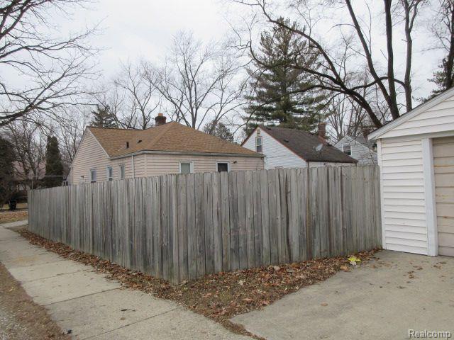 Building Photo - 20404 Wakenden St