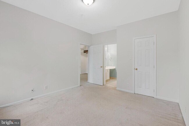Building Photo - 46580 Drysdale Terrace