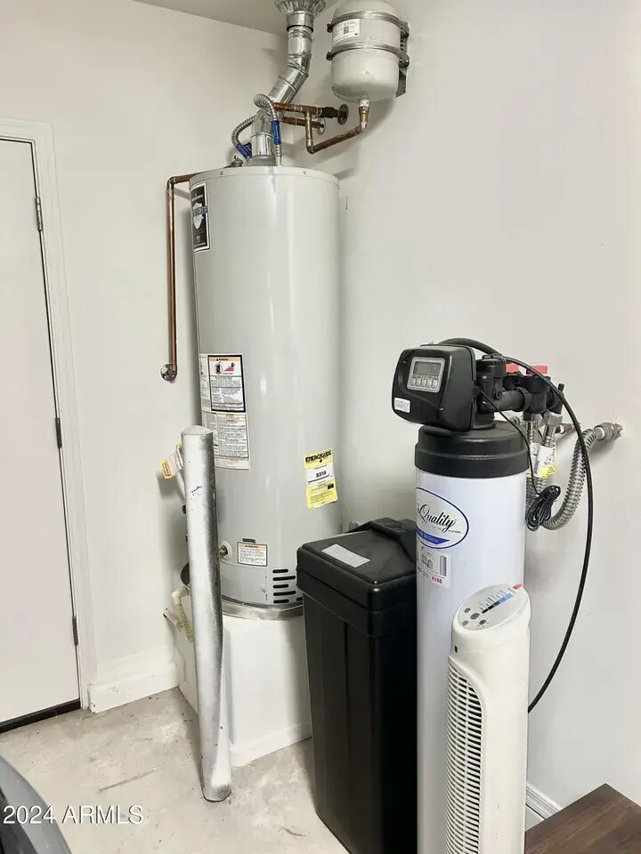 Building Photo - 2923 W Monte Way