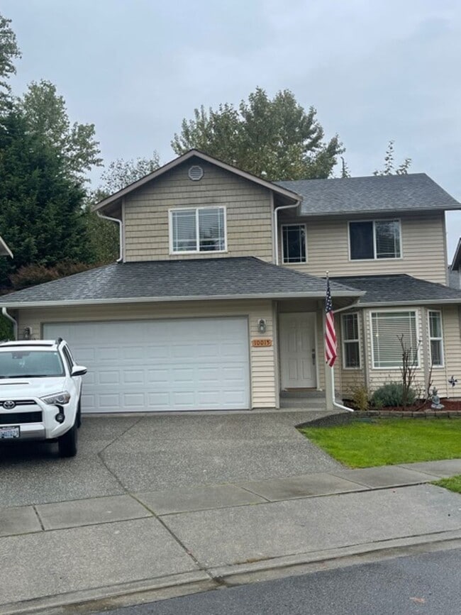 Building Photo - Beautiful 3 Bedroom Plus Den 2.5 Bath Home in Lake Stevens!
