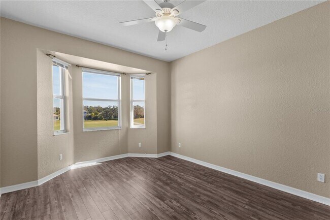 Building Photo - 819 Fairwaycove Ln