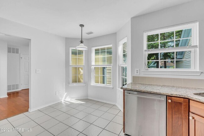 Building Photo - 145 Old Orchard Ln