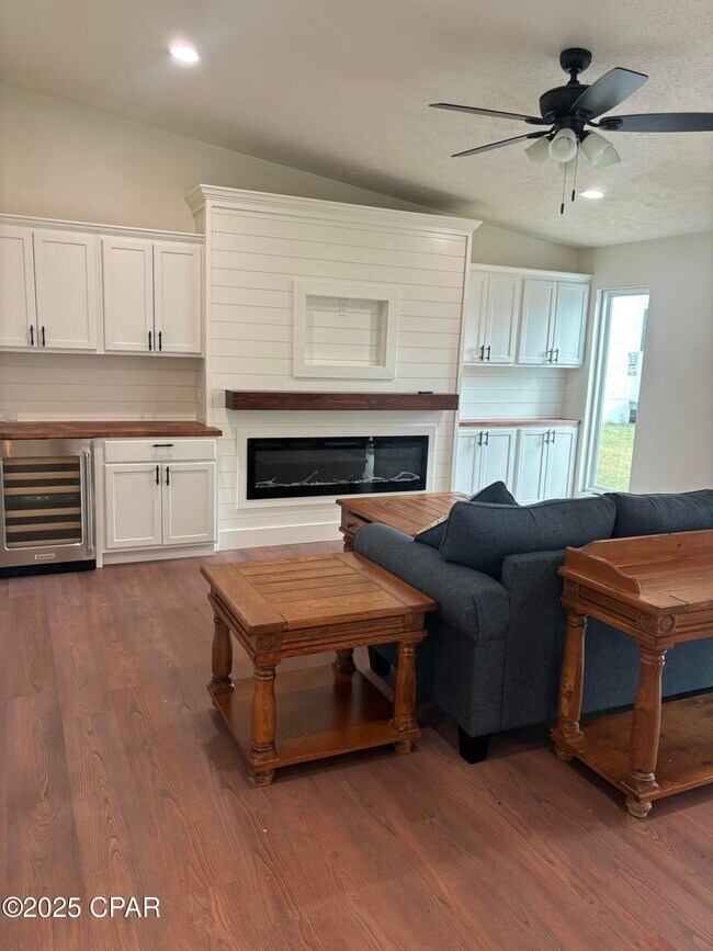 Building Photo - 2809 Lagoon Knoll Dr