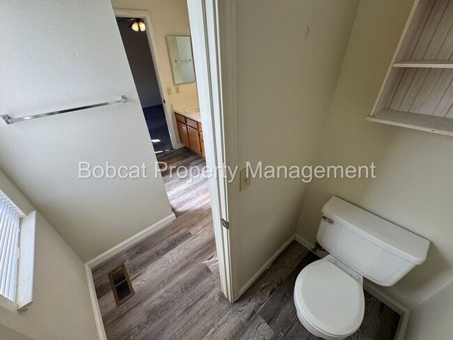 Building Photo - 4123 Sweetwater Dr