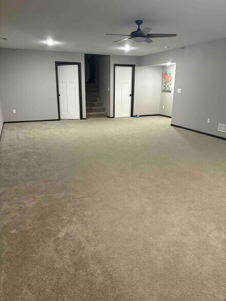 Building Photo - 1304 Legend Dr