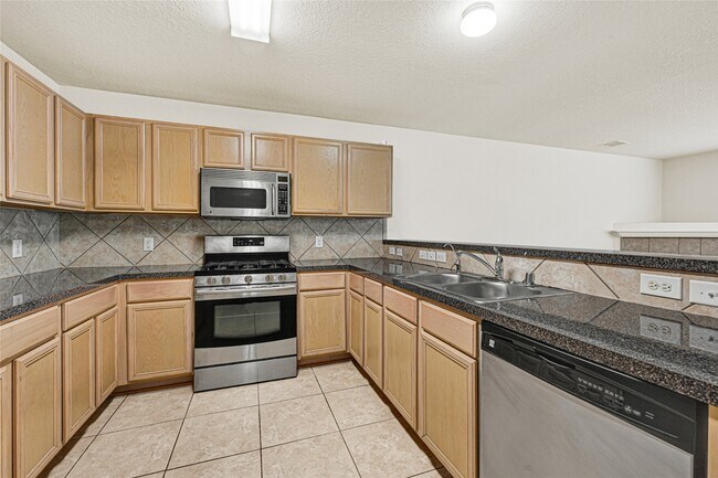 Building Photo - 3219 Zephyr Glen Way