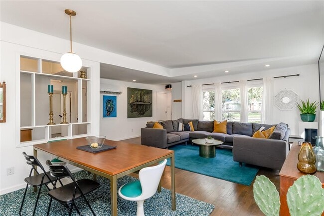 Building Photo - 5323 Downs Dr