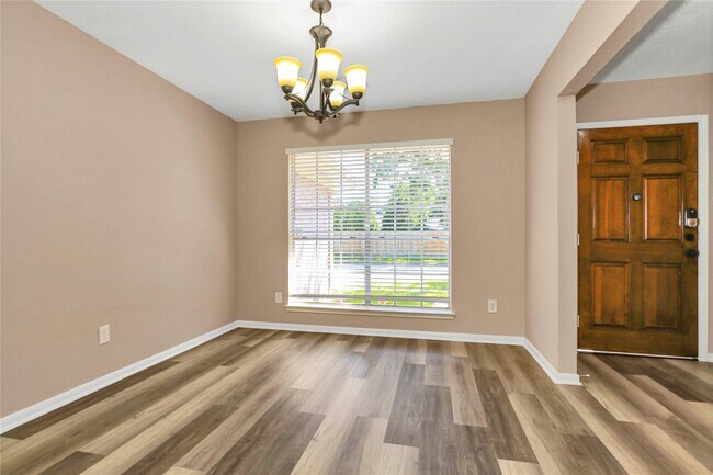 Building Photo - 8235 Alabaster Dr