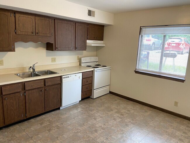Building Photo - 1115 Elizabeth Ct