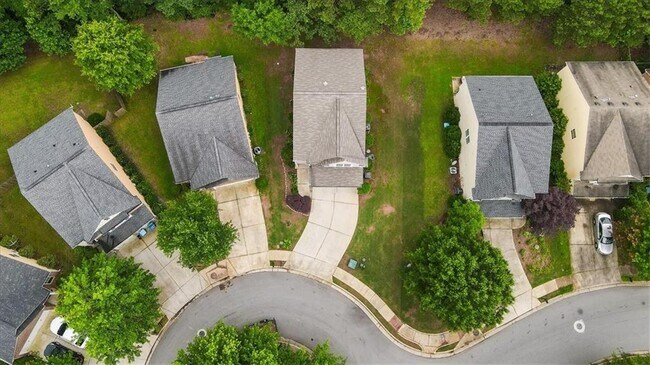 Building Photo - 162 Ledgewood Mill Way NE