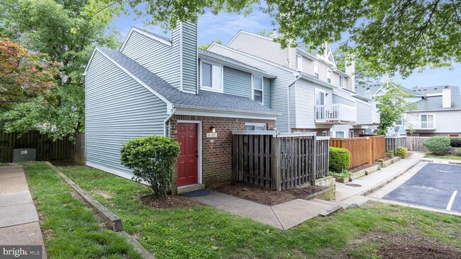 Building Photo - 4389 Pembrook Village Dr
