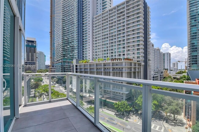 Building Photo - 1080 Brickell Ave