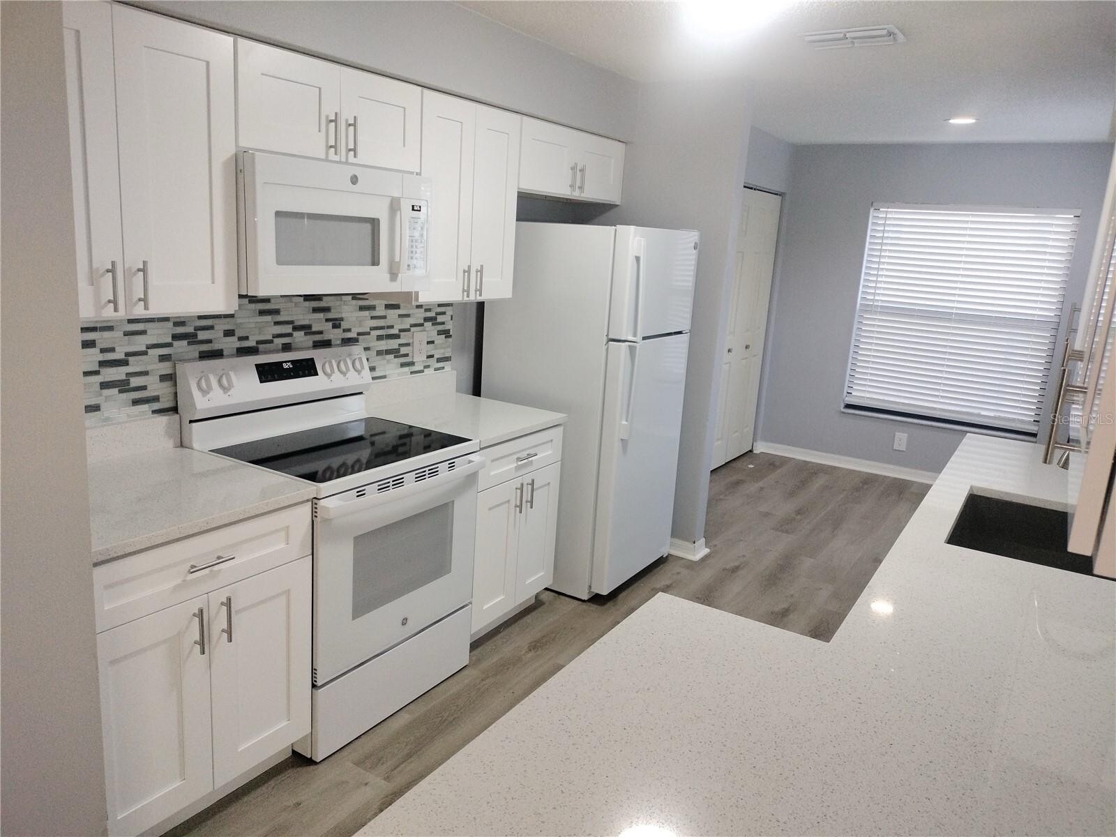 Building Photo - 725 Chilt Dr